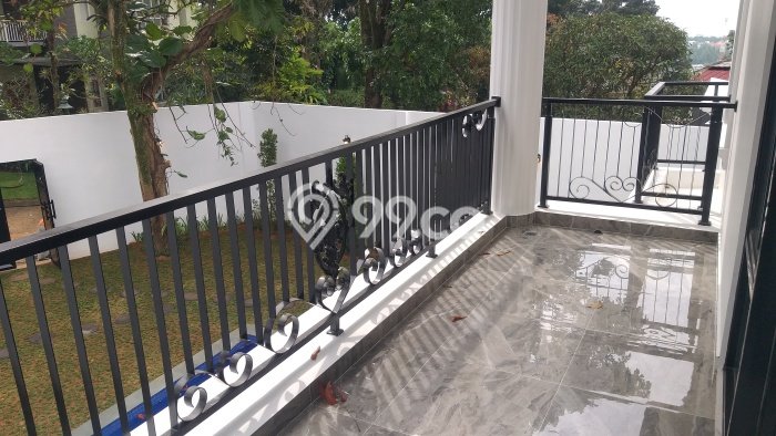 Jual Rumah Luas Elegan Dengan View Eksklusif di Sentul City, Bogor Jual Rumah Luas Elegan Dengan View Eksklusif di Sentul City, Bogor