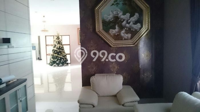 Rumah Mewah LB 400m2 Siap Pakai Desain Elegan di Cibubur, Bogor Rumah Mewah LB 400m2 Siap Pakai Desain Elegan di Cibubur, Bogor