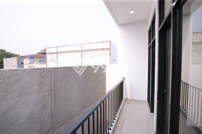 Jual Rumah Bagus Siap Huni LB 148m2 di Cipayung, Jakarta Timur Jual Rumah Bagus Siap Huni LB 148m2 di Cipayung, Jakarta Timur
