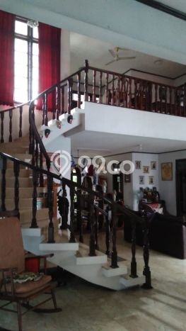 Rumah Mewah LB 320m2 Siap Pakai Desain Elegan di Cibubur, Jakarta Timur Rumah Mewah LB 320m2 Siap Pakai Desain Elegan di Cibubur, Jakarta Timur