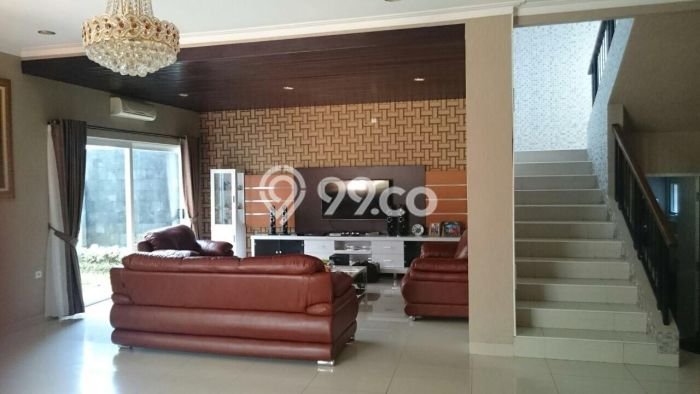 Rumah Mewah LB 400m2 Siap Pakai Desain Elegan di Cibubur, Bogor Rumah Mewah LB 400m2 Siap Pakai Desain Elegan di Cibubur, Bogor