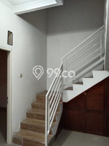 For Sale Rumah 4 Kamar Lokasi Strategis Nyaman dan Strategis di Ciracas For Sale Rumah 4 Kamar Lokasi Strategis Nyaman dan Strategis di Ciracas
