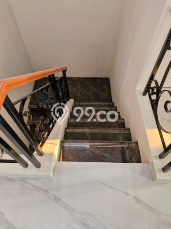 Rumah Strategis Minimalis Lb 195m2 di Gunung Putri, Bogor Rumah Strategis Minimalis Lb 195m2 di Gunung Putri, Bogor