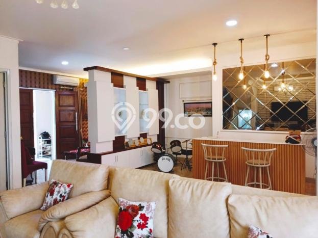 Rumah Elit LB 450m2 Siap Huni Desain Elegan di Cibubur, Bogor Rumah Elit LB 450m2 Siap Huni Desain Elegan di Cibubur, Bogor