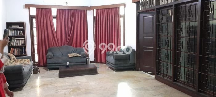 Dijual Rumah Luas Elegan Dengan View Cantik di Cibubur, Jakarta Timur Dijual Rumah Luas Elegan Dengan View Cantik di Cibubur, Jakarta Timur