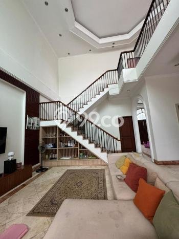 Jual Rumah Mewah Elegan Dengan View Eksklusif di Bambu Apus, Jakarta Timur Jual Rumah Mewah Elegan Dengan View Eksklusif di Bambu Apus, Jakarta Timur