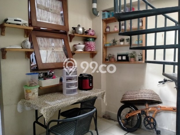 BEST PRICE! Rumah Berkualitas di Kota Wisata, LT 165m² LB 177m² BEST PRICE! Rumah Berkualitas di Kota Wisata, LT 165m² LB 177m²