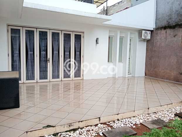 Ready to Use! Premium House LT 224m2 Desain Elegan di Legenda Wisata Ready to Use! Premium House LT 224m2 Desain Elegan di Legenda Wisata