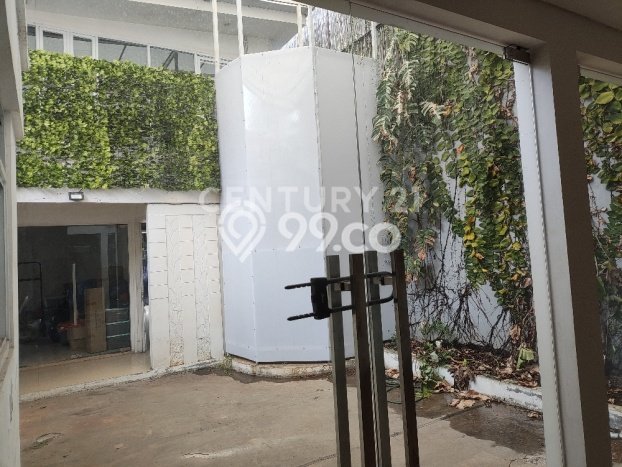 Rumah Eksklusif Dijual LT 728m2 di Menteng, Jakarta Pusat Rumah Eksklusif Dijual LT 728m2 di Menteng, Jakarta Pusat