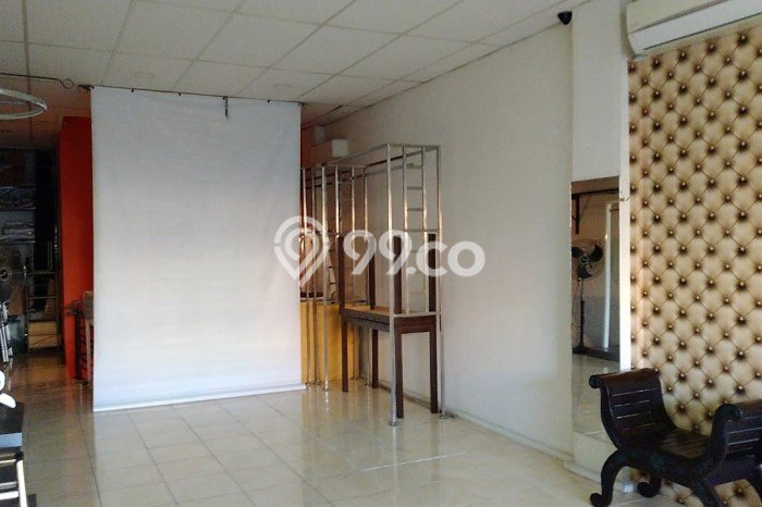 Unit Ruko Dijual di Jakarta Barat LT 60m2 & LB 224m2 Unit Ruko Dijual di Jakarta Barat LT 60m2 & LB 224m2