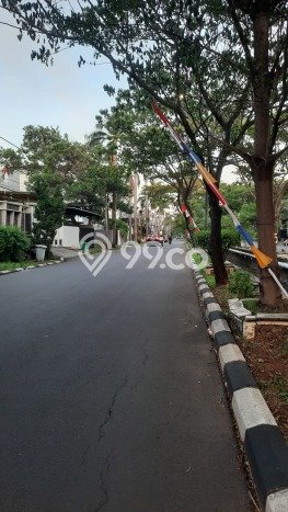 Tanah Dijual di Jakarta Barat Seluas 240m2 Strategis Tanah Dijual di Jakarta Barat Seluas 240m2 Strategis