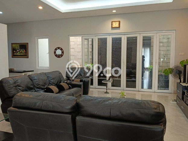 Rumah Eksklusif Siap Huni LT 200m2 di Kembangan, Jakarta Barat Rumah Eksklusif Siap Huni LT 200m2 di Kembangan, Jakarta Barat