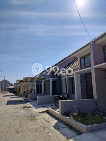 Jual Rumah Minimalis Bagus Punya 2 KT di Rungkut Surabaya SHM Jual Rumah Minimalis Bagus Punya 2 KT di Rungkut Surabaya SHM