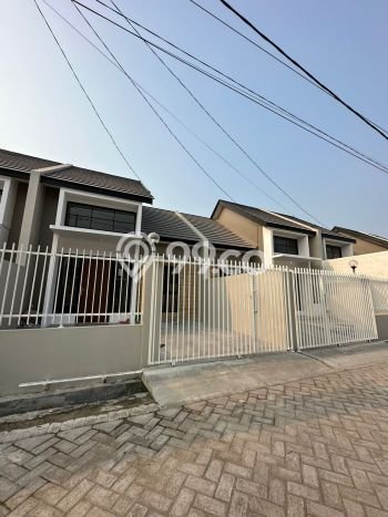 Rumah Strategis Modern Lb 32m2 di Waru, Sidoarjo Rumah Strategis Modern Lb 32m2 di Waru, Sidoarjo