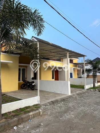 For Sale Rumah 2 Kamar Lokasi Strategis Bagus dan Strategis di Sidoarjo For Sale Rumah 2 Kamar Lokasi Strategis Bagus dan Strategis di Sidoarjo