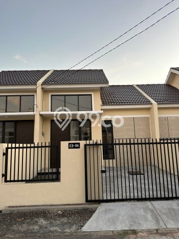 Rumah Sederhana Dijual di Sedati 2 Kamar dengan Luas Tanah 90m2 Rumah Sederhana Dijual di Sedati 2 Kamar dengan Luas Tanah 90m2