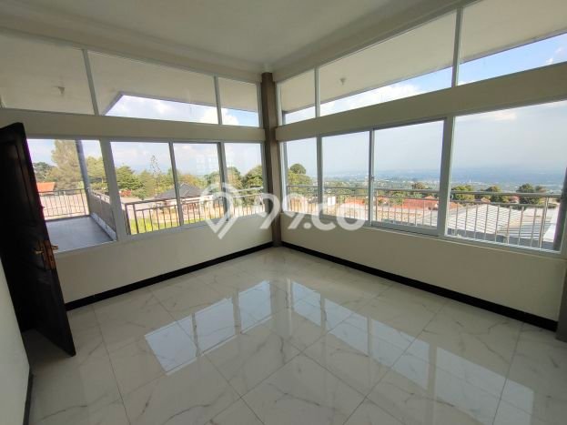 Dijual Rumah Mewah Exclusive di Parongpong, Bandung Barat Dijual Rumah Mewah Exclusive di Parongpong, Bandung Barat
