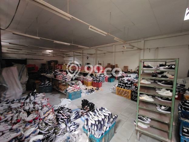 PRIME LOCATION! Gudang Kawasan Pajajaran, Luas 1100m², Kawasan Komersial, Lokasi Strategis PRIME LOCATION! Gudang Kawasan Pajajaran, Luas 1100m², Kawasan Komersial, Lokasi Strategis