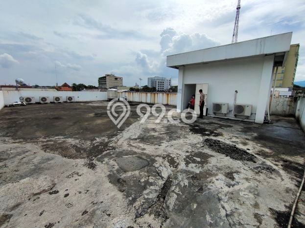 Kantor Dijual di Bandung LT 729m2 & LB 800m2 Lokasi Terbaik! Kantor Dijual di Bandung LT 729m2 & LB 800m2 Lokasi Terbaik!