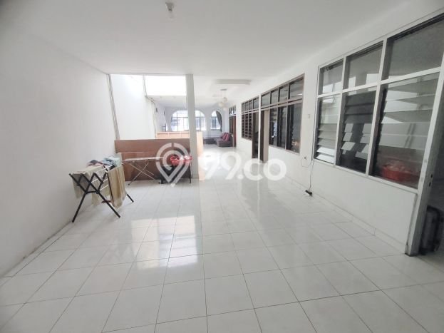 Ruko Bagus Dijual LB 600m2 Lokasi Strategis Bandung Area Cocok untuk Bisnis Ruko Bagus Dijual LB 600m2 Lokasi Strategis Bandung Area Cocok untuk Bisnis
