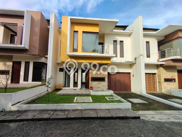 For Sale Rumah 3 Kamar Lokasi Strategis Bagus dan Strategis di Regol For Sale Rumah 3 Kamar Lokasi Strategis Bagus dan Strategis di Regol