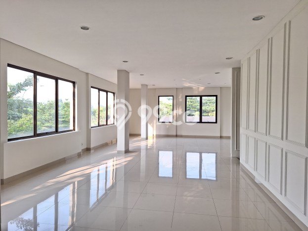 AREA PREMIUM! Ruko Disewakan Kawasan BSD City, Luas 253m², Area Utama AREA PREMIUM! Ruko Disewakan Kawasan BSD City, Luas 253m², Area Utama