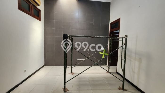 Dijual Rumah 5 Kamar Lokasi Ideal Nyaman dan Strategis di Sidoarjo Dijual Rumah 5 Kamar Lokasi Ideal Nyaman dan Strategis di Sidoarjo