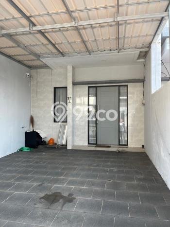 Rumah Modern 4 KT di Surabaya Kota Surabaya Semi Furnished Rumah Modern 4 KT di Surabaya Kota Surabaya Semi Furnished