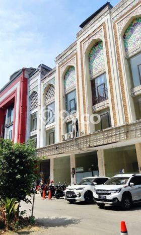 Ruko Bagus Dijual LB 180m2 Lokasi Strategis Depok Area Cocok untuk Berbisnis Ruko Bagus Dijual LB 180m2 Lokasi Strategis Depok Area Cocok untuk Berbisnis