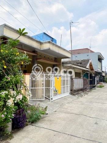 Dijual Hunian Rumah Terawat 3 KT di Kaliabang, Bekasi Dijual Hunian Rumah Terawat 3 KT di Kaliabang, Bekasi
