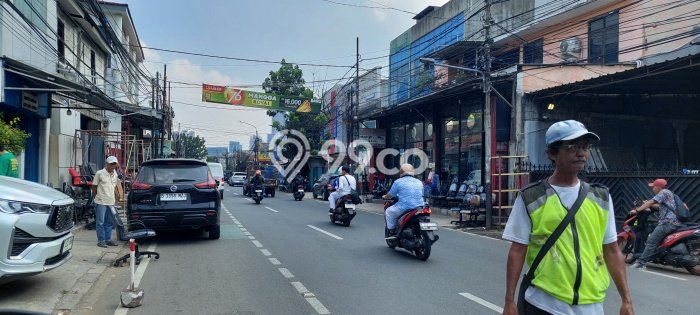 Ruko Bagus Dijual LB 570m2 Lokasi Strategis Jakarta Selatan Area Cocok untuk Bisnis Ruko Bagus Dijual LB 570m2 Lokasi Strategis Jakarta Selatan Area Cocok untuk Bisnis
