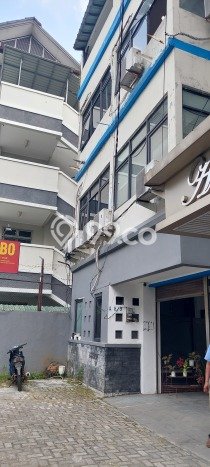 Ruko Kawasan Strategis Kawasan Cipete, Luas 300m², Jalan Raya Ruko Kawasan Strategis Kawasan Cipete, Luas 300m², Jalan Raya