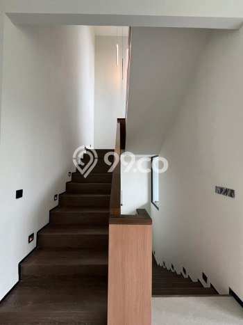 Rumah Elit Modern Tanpa Renovasi di Kota Baru Parahyangan Bandung Rumah Elit Modern Tanpa Renovasi di Kota Baru Parahyangan Bandung