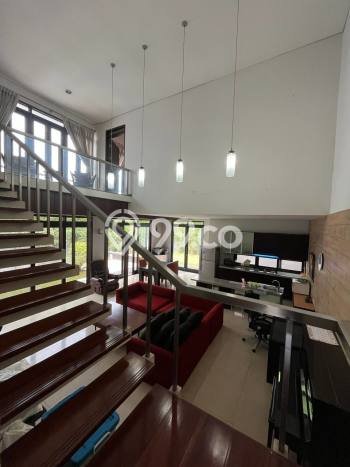 Rumah Elit Modern Siap Huni di Pasteur Bandung Rumah Elit Modern Siap Huni di Pasteur Bandung