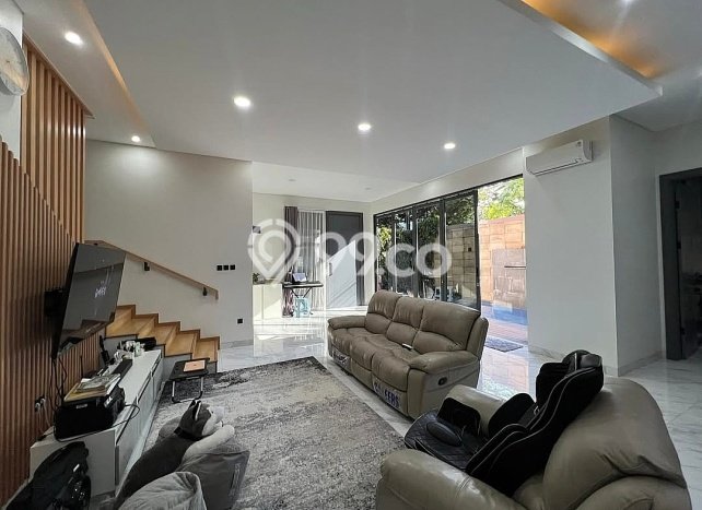 Jual Rumah Luas Megah Dengan View Cantik di Buah Batu, Bandung Jual Rumah Luas Megah Dengan View Cantik di Buah Batu, Bandung