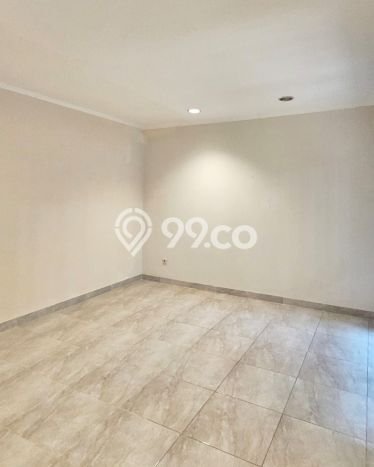 Rumah Luxury Modern Tanpa Renovasi di Pondok Indah Jakarta Selatan Rumah Luxury Modern Tanpa Renovasi di Pondok Indah Jakarta Selatan