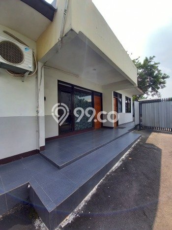Dijual Gudang Area Bisnis di , Luas 1000m2m², Jalan Utama Dijual Gudang Area Bisnis di , Luas 1000m2m², Jalan Utama