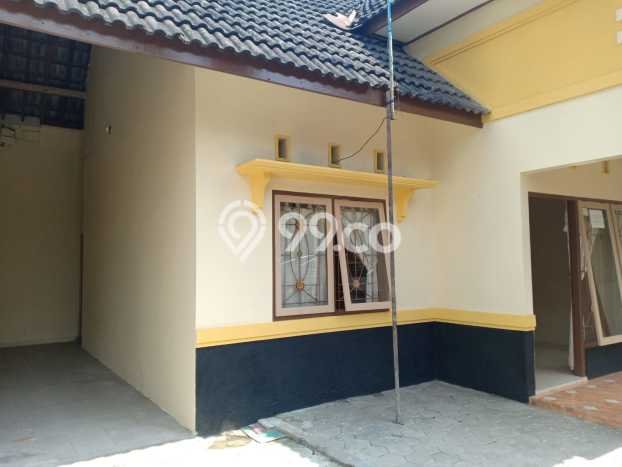 For Sale Rumah 3 Kamar Lokasi Ideal Nyaman dan Strategis di Godean For Sale Rumah 3 Kamar Lokasi Ideal Nyaman dan Strategis di Godean