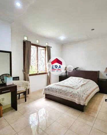 Rumah Elit Modern Siap Huni di Warung Buncit Jakarta Selatan Rumah Elit Modern Siap Huni di Warung Buncit Jakarta Selatan