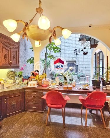 Rumah Mewah LB 348m2 Siap Huni Desain Elegan di Pondok Indah, Jakarta Selatan Rumah Mewah LB 348m2 Siap Huni Desain Elegan di Pondok Indah, Jakarta Selatan