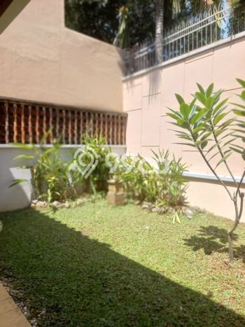 Rumah Kontrakan Jakarta Selatan LT 221m2 LB 160m2 Area Cirendeu Rumah Kontrakan Jakarta Selatan LT 221m2 LB 160m2 Area Cirendeu