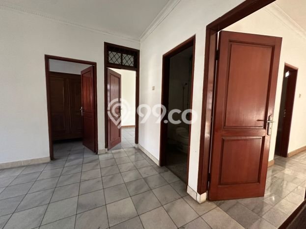 Ready to Use! Luxury House LT 260m2 Desain Elegan di Cirendeu Ready to Use! Luxury House LT 260m2 Desain Elegan di Cirendeu