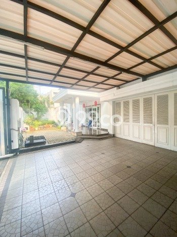 Rumah Mewah LB 650m2 Siap Pakai Desain Elegan di Kuningan, Jakarta Selatan Rumah Mewah LB 650m2 Siap Pakai Desain Elegan di Kuningan, Jakarta Selatan