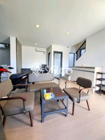 Komersial Kawasan Bisnis Kawasan , Luas 182m2m², Akses Strategis Komersial Kawasan Bisnis Kawasan , Luas 182m2m², Akses Strategis