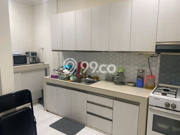 Hunian Elit LB 350m2 Siap Pakai Desain Elegan di Cirendeu, Jakarta Selatan Hunian Elit LB 350m2 Siap Pakai Desain Elegan di Cirendeu, Jakarta Selatan