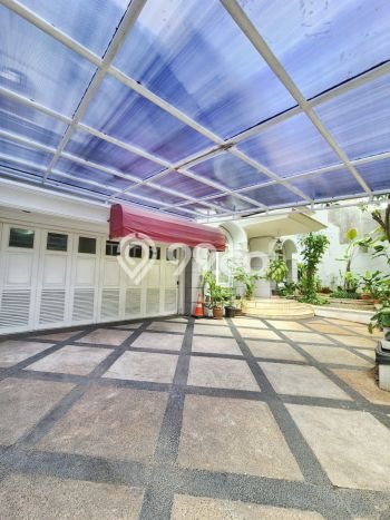 Ready to Use! Premium House LT 400m2 Desain Elegan di Pondok Indah Ready to Use! Premium House LT 400m2 Desain Elegan di Pondok Indah