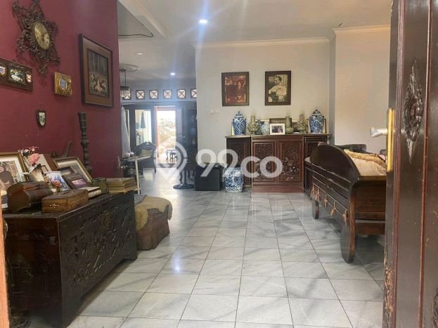 Hunian Elit LB 350m2 Siap Pakai Desain Elegan di Cirendeu, Jakarta Selatan Hunian Elit LB 350m2 Siap Pakai Desain Elegan di Cirendeu, Jakarta Selatan