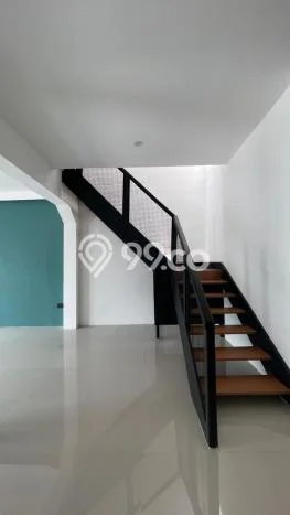 Hunian Cantik Minimalis Lb 185m2 di Cinere, Depok Hunian Cantik Minimalis Lb 185m2 di Cinere, Depok