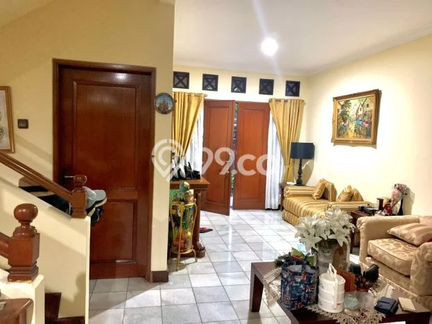 Hunian Mewah Dijual LT 260m2 di Ciputat Timur, Tangerang Selatan Hunian Mewah Dijual LT 260m2 di Ciputat Timur, Tangerang Selatan