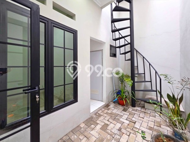 Hunian Cantik Modern Lb 135m2 di Cinere, Depok Hunian Cantik Modern Lb 135m2 di Cinere, Depok
